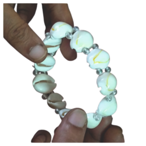 SnkB1 - Aadhyathmik Lakshmi Gavva Chovi Bracelet Elastic Adjustable