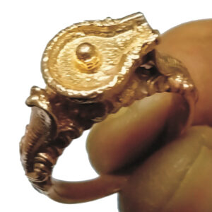 S9034-14 - Aadhyathmik Powerful Consecrated ShivLingam with Nagas Aimpon Panchaloha Panchalogam Panchdathu Ring 6grams