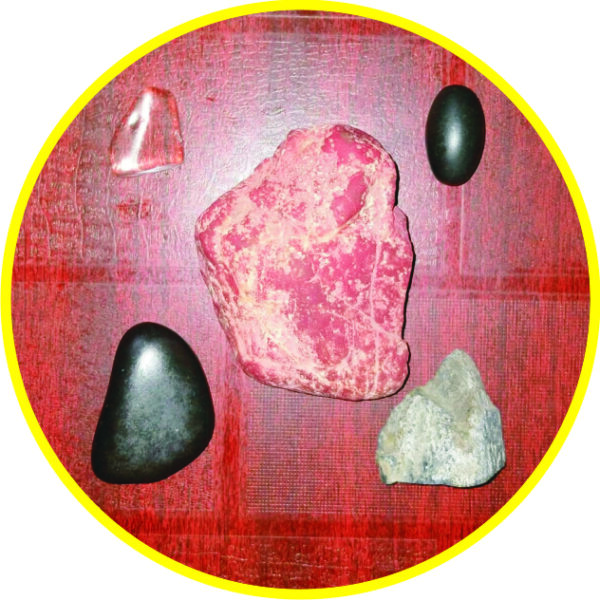 S9073-12 – Aadhyathmik Panchayatan Set of 5 Sacred Shilas Called 5S’s Namely Sonabhadra Swarnamukhi Salagram SuryaShila Shivling Banaling Narmadeeswar Total Weight 224grams