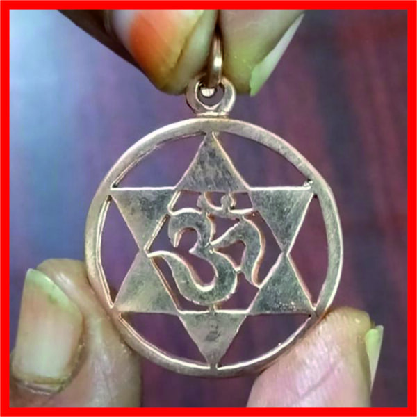 5LP0003 - Aadhyathmik Karthikeya Subrahmanya Skandha Arupadai Veedu Om Saravana Bhava Panchaloha Locket Aimpon Panchalogam Panchadathu Pendant 1inch 5grams