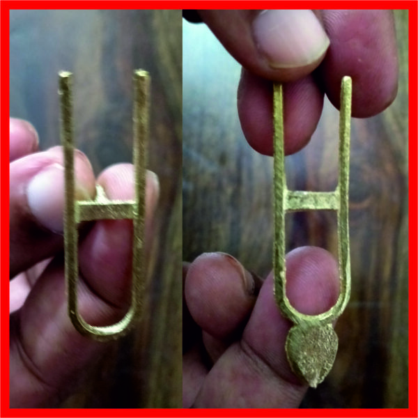 S9070-23 - Aadhyathmik Govinda Vishnu Tilak Venkateswara Perumal Nama Brass Stick Set of Two Models