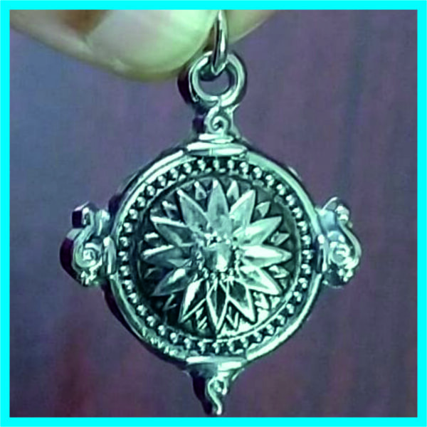 MMP7 - Aadhyathmik Sudarshan Chakra Mixed Metal Pendant 1inch 6Grams