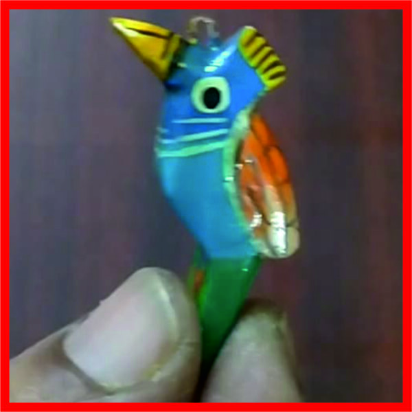 WP0001 - Aadhyathmik Abhimantrit Beautifully Carved Kamdev Vahan Parrot Rathi Manmadh Vahan Chilaka Kili Wood Pendant 1inch 2grams