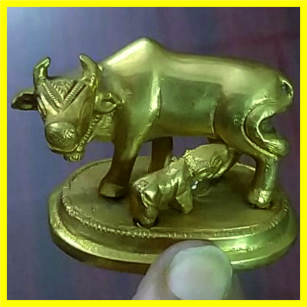 Bi7 - Aadhyathmik Maha Pavithra Cow And Calf AvuDhuda PasuKanru GaayBachhada Brass Idol 2.5inch Width 1.75inch Height 150grams